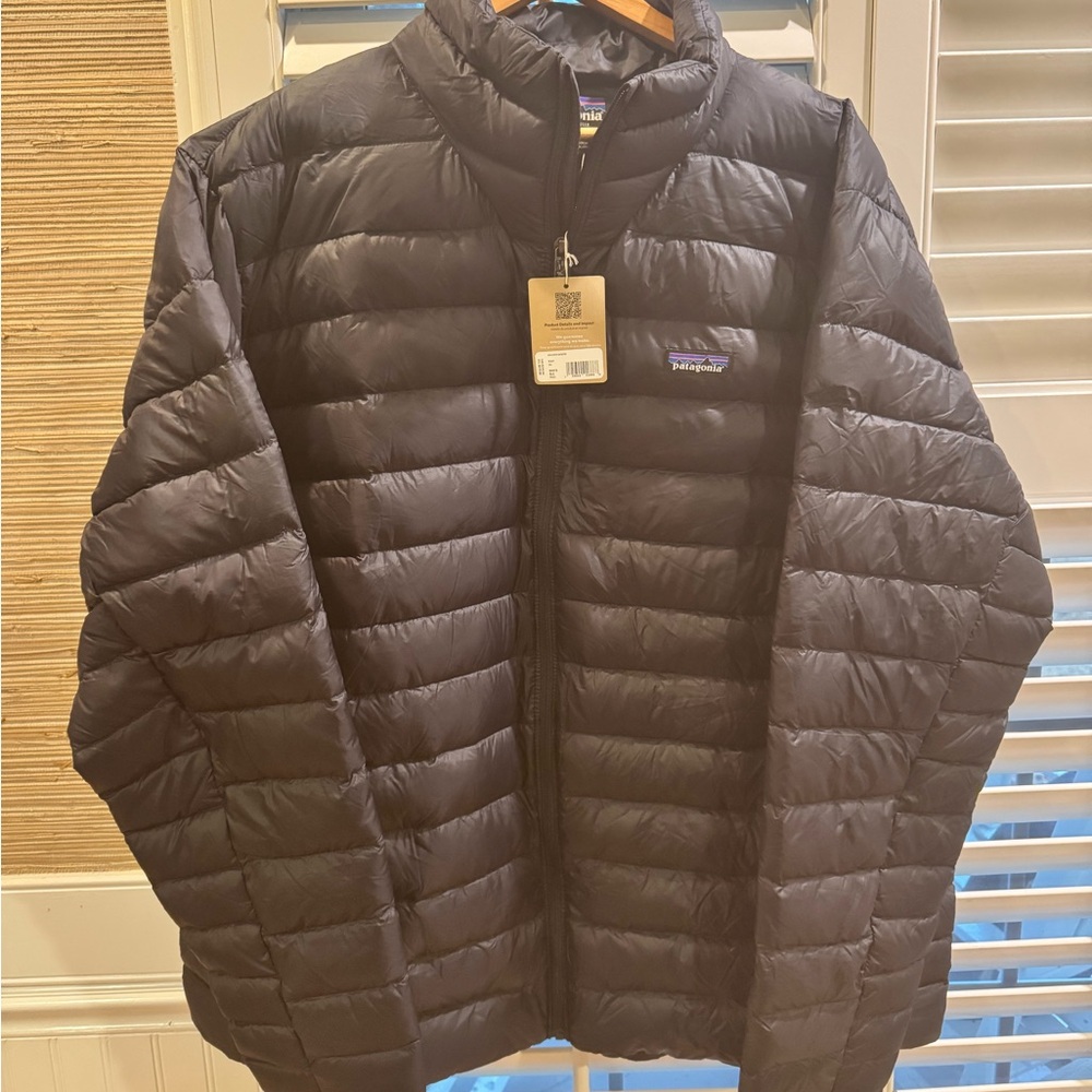 Patagonia Men's Black Puffer Jacket